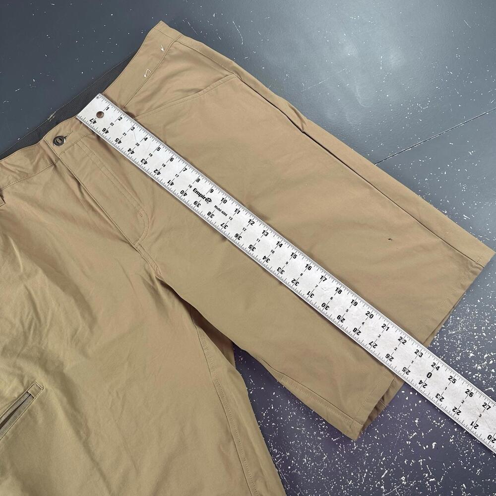 Patagonia Quandry Shorts Mens 38 Tan Beige Zip Cargo Nylon Stretch Hike Jog - Picture 5 of 7